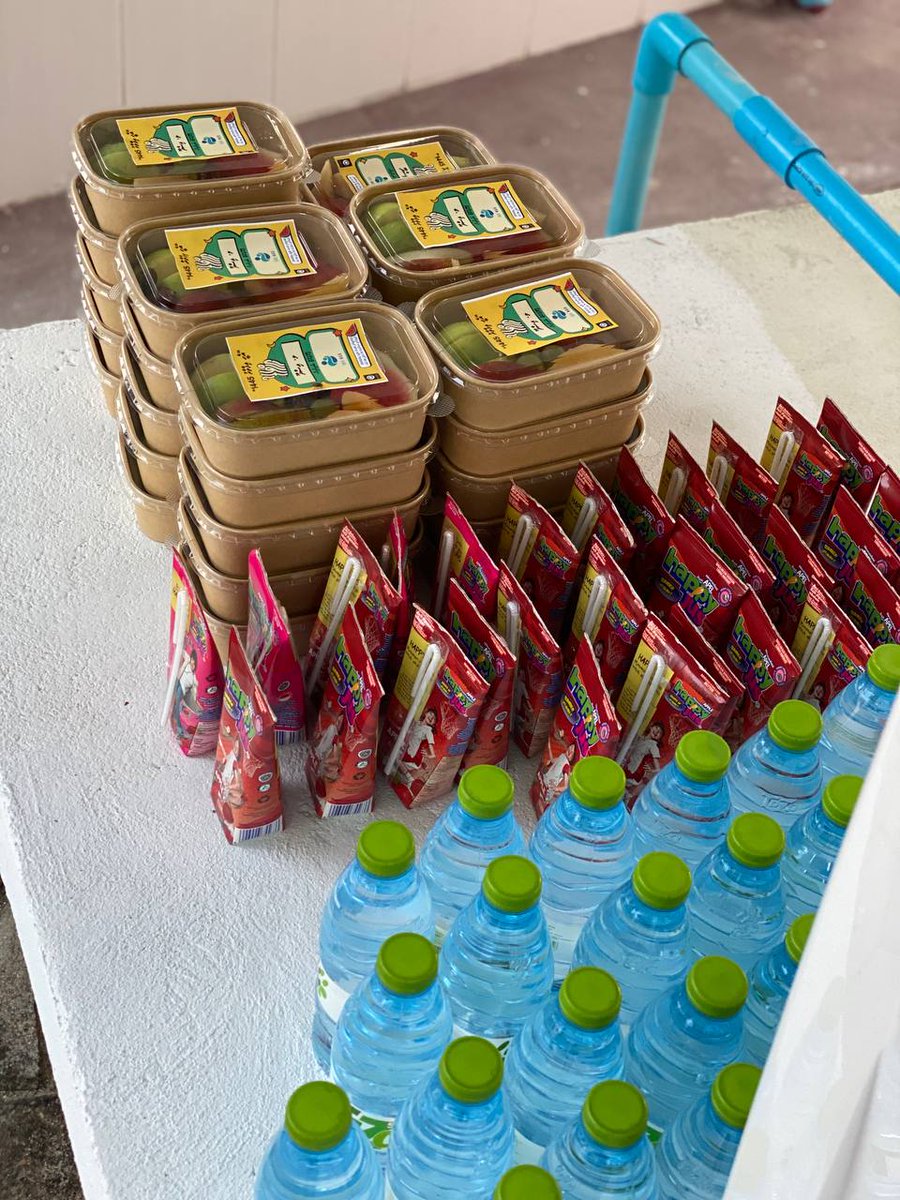 isdhoo_IDS's tweet photo. އެހީ ޖަމިއްޔާ އާއި އައިޑީއެސް ގުޅިގެން، 1445 ރަމަޝާންމަހު ތައްޔާރު ކުރެވޭ އިފްތާރު ޕެކޭޖްތަކުގެ ތެރެއިން
ދވސ ٦
@EHEE
@Visitlaamuisdhoo
@IsdhooSchool
@lsdhooCouncil
@LaamuAtollCouncil
@IYDIsdhooYouth
IsdhooYouth Society
@IsdhooPoliceStation https://t.co/QgcETduAhM