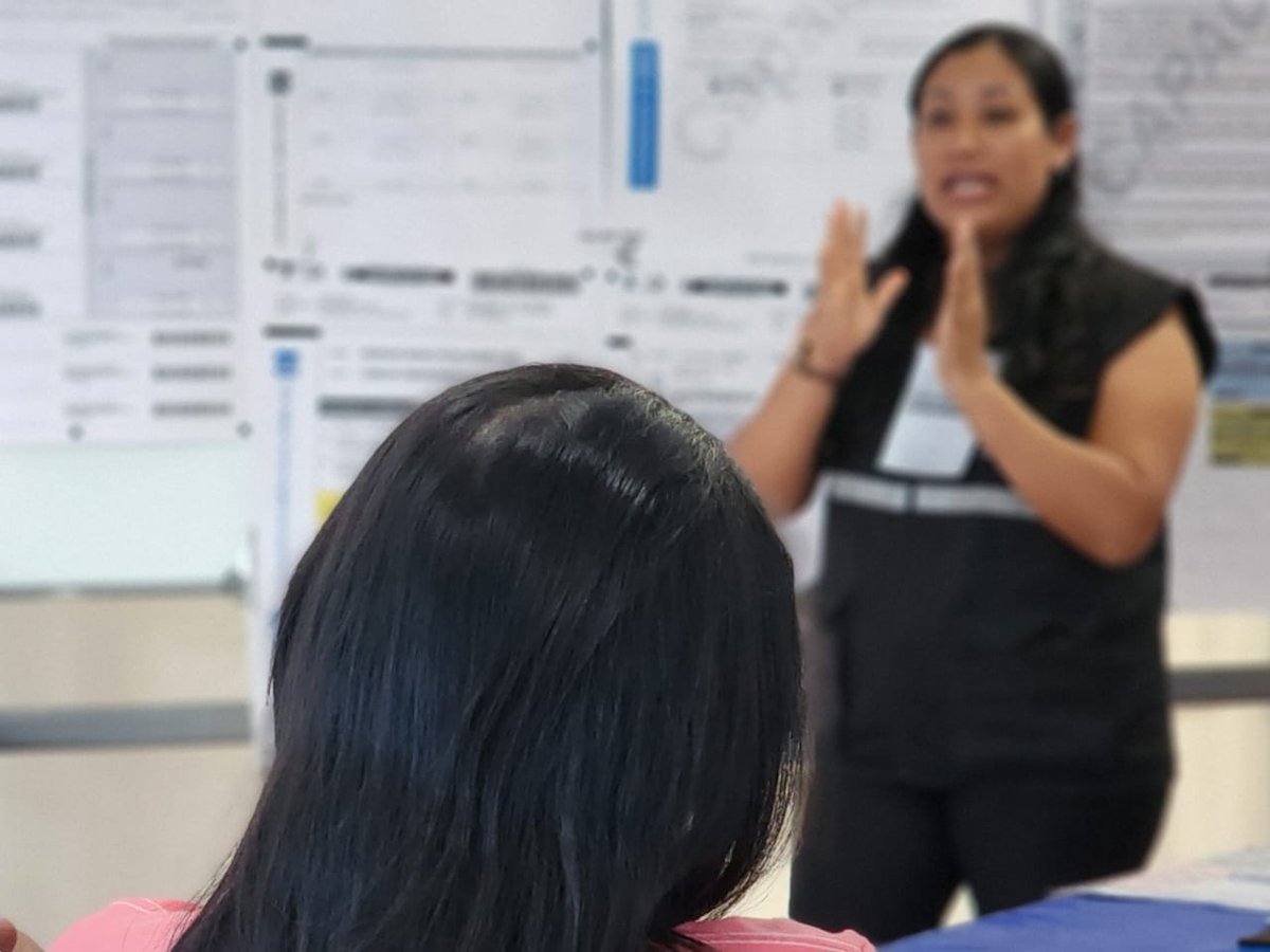 CNEGalapagos's tweet photo. CNEInforma 🗣️
📌Nuestro equipo de capacitadores territoriales continúan realizando la labor de  capacitación a los Miembros de Juntas Receptoras del Voto🗳️ para el #ReferéndumYConsulta2024

📌¡La democracia es deber de todos! 🇪🇨💪🏻

🗳️ ¡En democracia, #EcuadorVotaInformado! 🇪🇨 https://t.co/i3FXUzlrtk