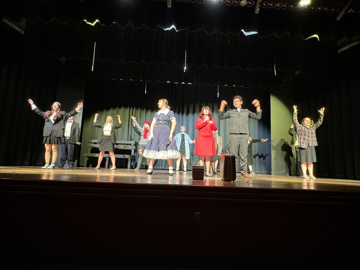 TEnglishSES's tweet photo. If you missed Annie Jr.  last night,  you can catch it tonight- Saturday, March 16 at 6:30pm!  Tickets are $8.00 

Come support the Zeps Players!

Kids 10 and under will get in free! 

Let's fill the house!

#nobleimapct #gozeps https://t.co/eoqtfNKGcJ