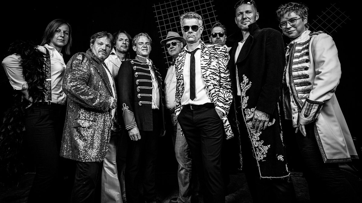 VZKlagenfurt's tweet photo. #FunkYou! - Live im #VZklagenfurt Funk you! Das sind 11 MusikerInnen, mit einer gemeinsamen Leidenschaft: knackiger
Funk & gefühlvoller Soul – in einem Power-Mix präsentiert. #Funk #Soul #Klagenfurt #concert
https://t.co/Aa98inei2M https://t.co/3C2zTjuFrk