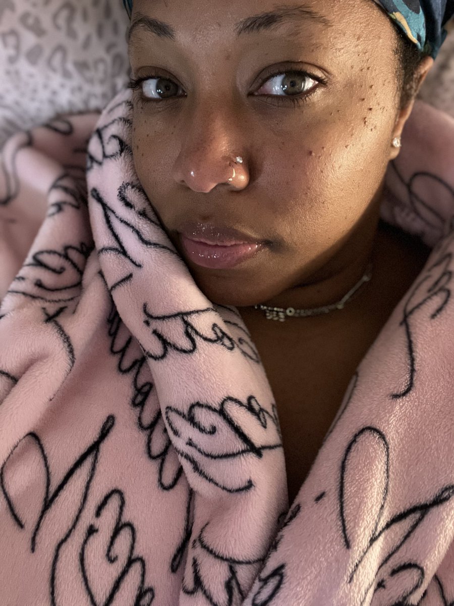 DrianneBelleza's tweet photo. No makeup vs makeup https://t.co/cUrvS1HDQJ