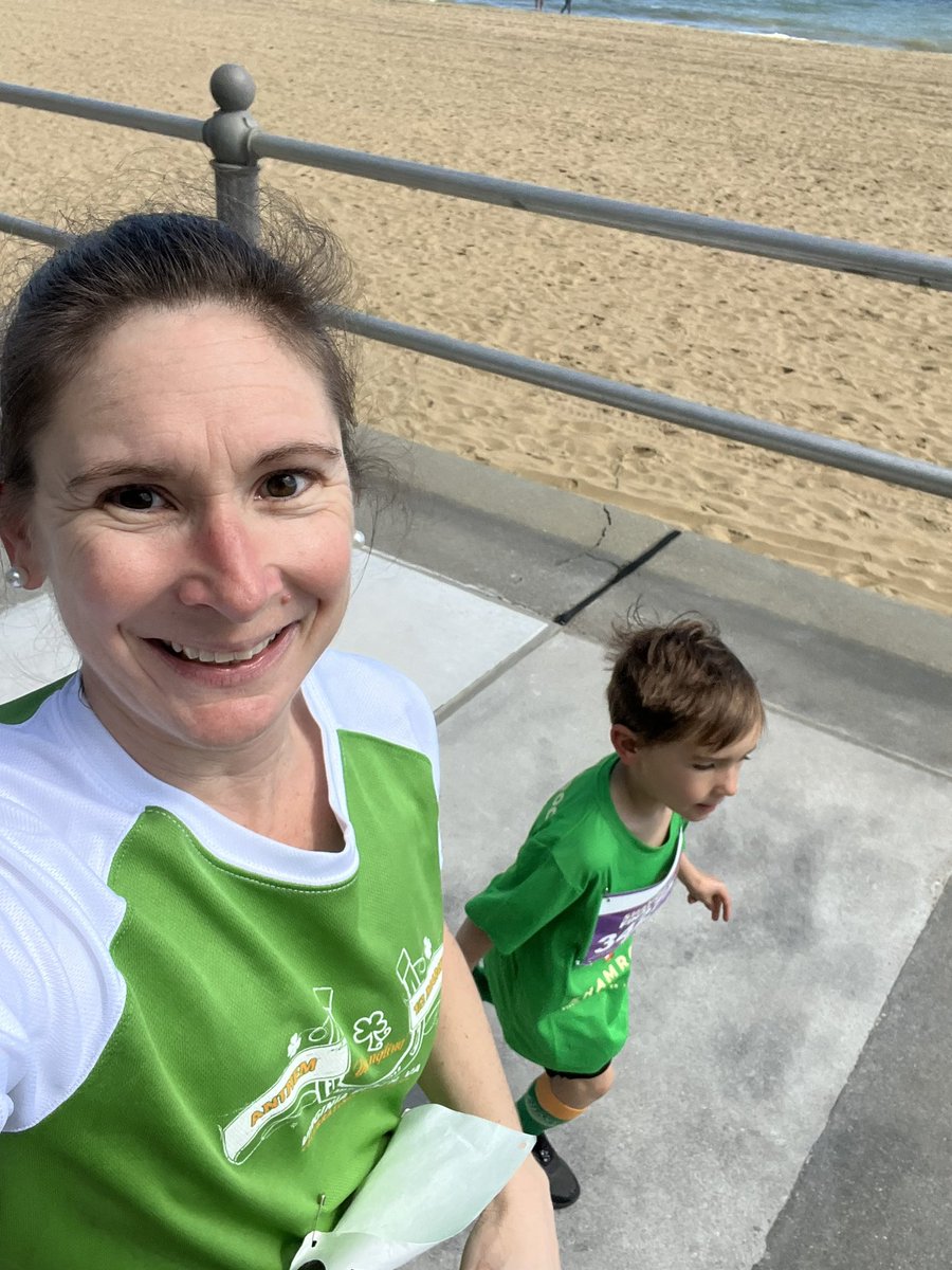 Geri_VB's tweet photo. What a beautiful day for running the @ShamrockOn #FinalMile with my boys ☘️💚☘️ The best way to spend a weekend at the boardwalk! #VBITS #KidsOfVBITS https://t.co/ixlieH4HSx