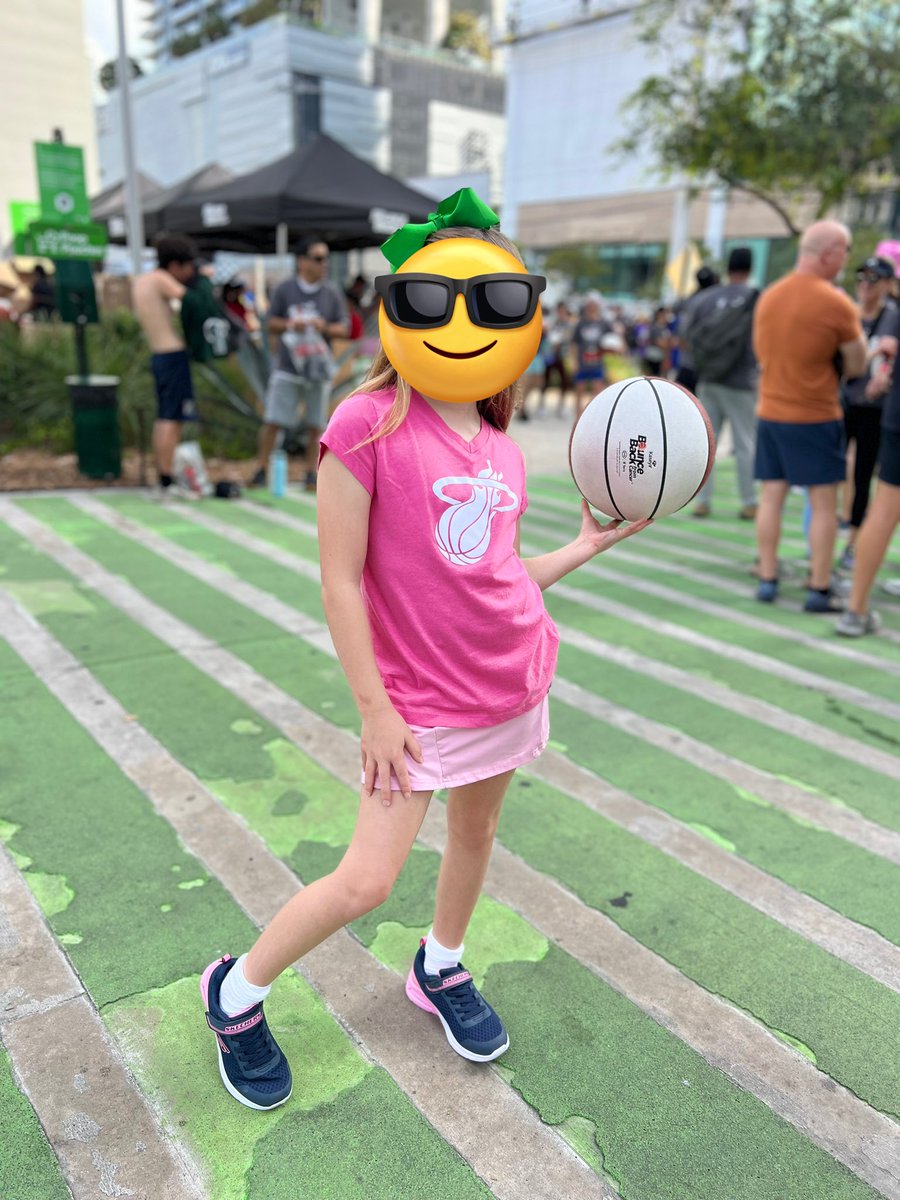 IDstewardship's tweet photo. ๐Had a great time at the @BHCancerCare @BaptistHealthSF @MiamiHEAT ๐ Bounce Back from Cancer walk today!
This was a fantastic family friendly event with great energy from start to finish. Beautiful walk in ๐ด a beautiful city!
#EmojiSquad #SaveABX #FightCancer https://t.co/pAo6rwyQJh