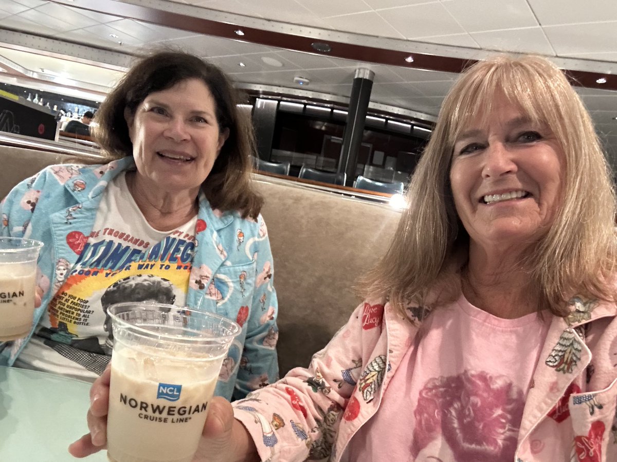 caryn_maroni's tweet photo. Pajama Night w/ a #BroadwayTheme #Lucy was in the #Musical called #WildCat 
⁦@BarbBehrle⁩ ⁦@SXMLiveLoud⁩ 
⁦@BroadwayCruise⁩ https://t.co/gwOGW7lVkG