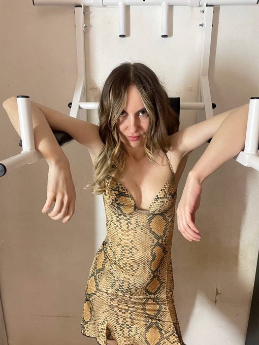 Going work hard today   P.S: online in an hour at Join my show right now !!!!   https://t.co/XqJVjYpF6L&hellip;  @CamAngelsLive__<a href="/tag/bdsm"class="tags"><span>#bdsm</span></a><a href="/tag/webcam"class="tags"><span>#webcam</span></a><a href="/tag/blowjob"class="tags"><span>#blowjob</span></a><a href="/tag/deepthroat"class="tags"><span>#deepthroat</span></a>