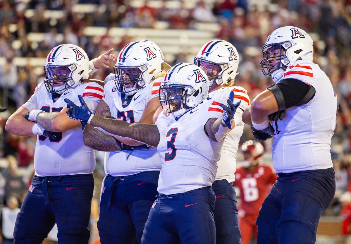 #AGTG Blessed To Receive An Offer From The University Of Arizona!! <a href="/nichols_ty/">Ty Nichols</a> <a href="/CoachLaborte/">Windley Laborte</a> <a href="/SummitFB/">Mansfield Summit High Football</a>