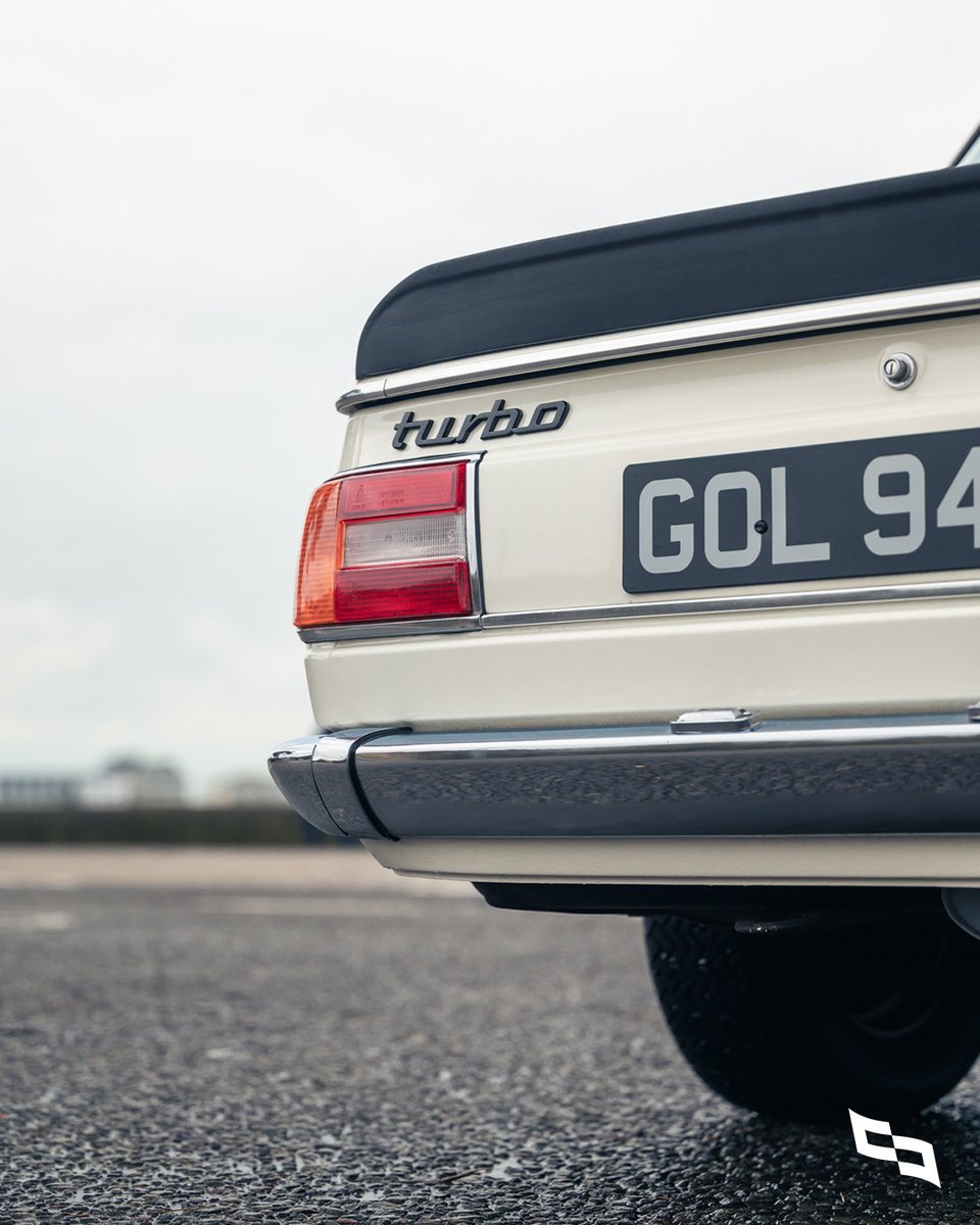 collectingcars_'s tweet photo. This BMW 2002 Turbo is a desirable and lesser-seen classic turbocharged performance coupe.

📍LIVE NOW - Poole, Dorset, United Kingdom⁠
⁠
https://t.co/AIciNNhSQ6
⁠
#CollectingCars #BMW #2002Turbo https://t.co/QBvkFszxkl