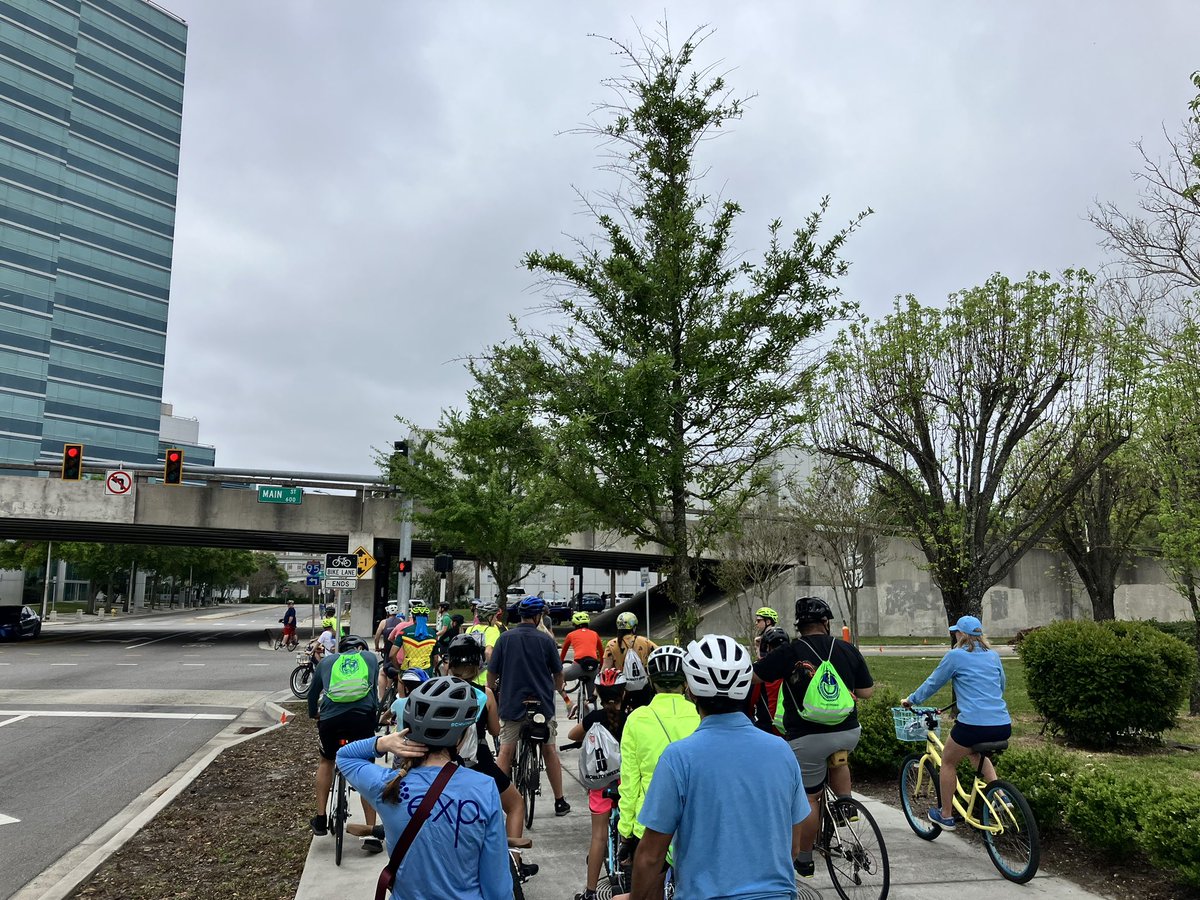 danoplan's tweet photo. What a great day biking the Emerald Trail in Jacksonville, FL today with so many great trail advocates! Exciting times for @CityofJax #trails #emeraldtrail https://t.co/wSg1Y6TTxq