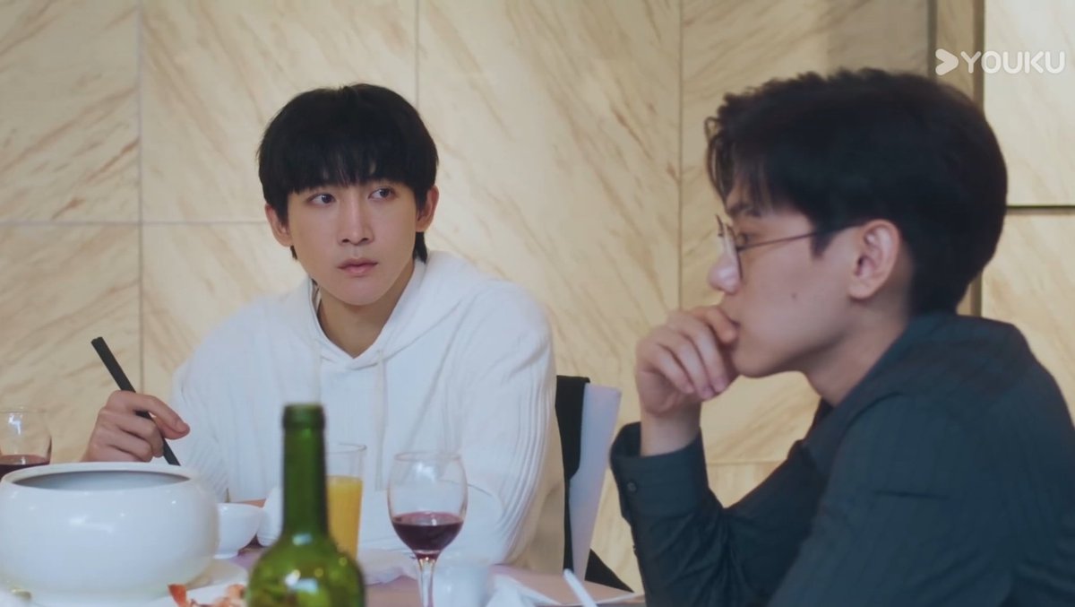 Dramas4thewin's tweet photo. Yuan's stalwart love for Qian &amp; confidence in his own feelings, despite the pain, reflects the maturity &amp; resilience he gained from his experiences before Qian's home. Feelings cultivated over time aren't easily swayed by others' opinions. #關於未知的我們 #UnknownTheSeries https://t.co/0MQCITGxQJ