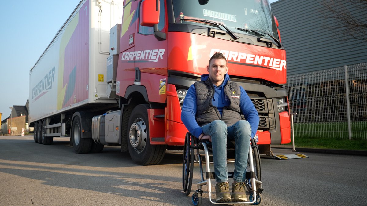 Quelle force ! 

En fauteuil roulant et chauffeur routier, le combat gagné de Jérémy. Voir notre vidéo ➡️ l.leparisien.fr/s8vq
