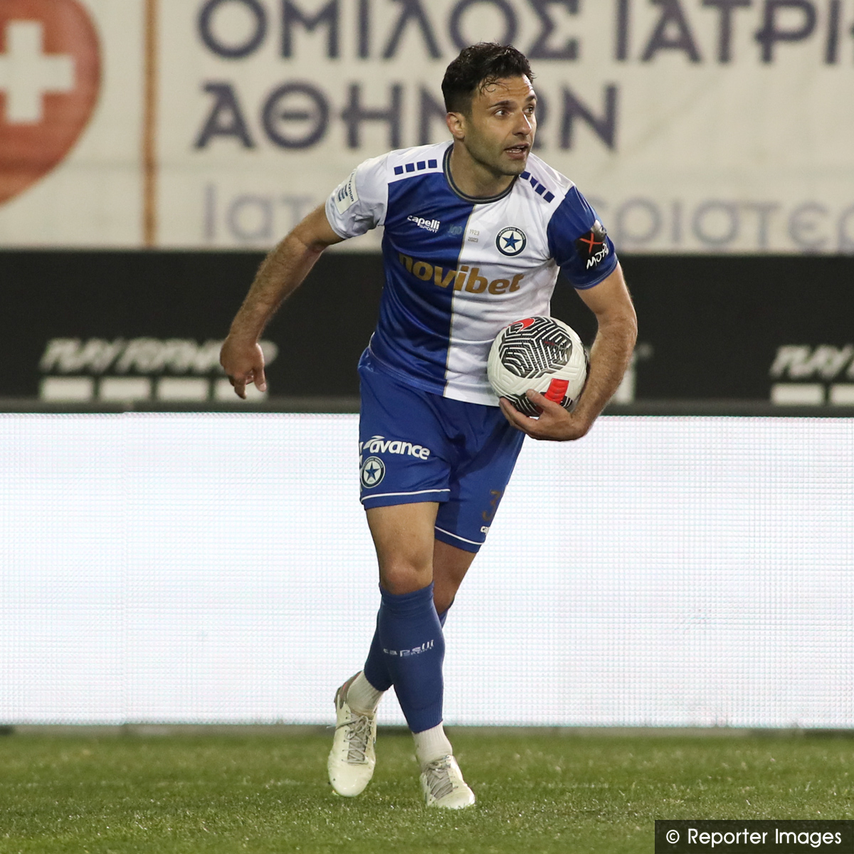 Super_League_GR's tweet photo. 📸Ο πανηγυρισμός του Τζαβέλλα στο 61' για το 2-1.
➡️https://t.co/3eOMxo9uM2 

#slgr #StoiximanSuperLeague #Playouts #matchday1 #atrpas #Atromitosfc #PASGiannina #Stoiximan #Football https://t.co/AjQPS2xQXB