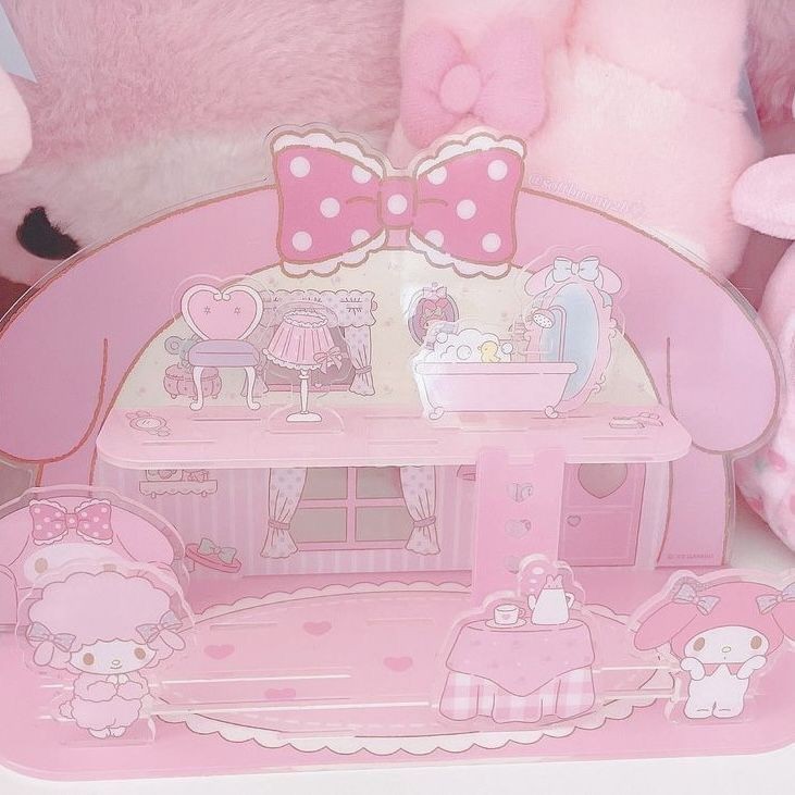 she  sent  me  her  location  wtf  is  this .  .  .