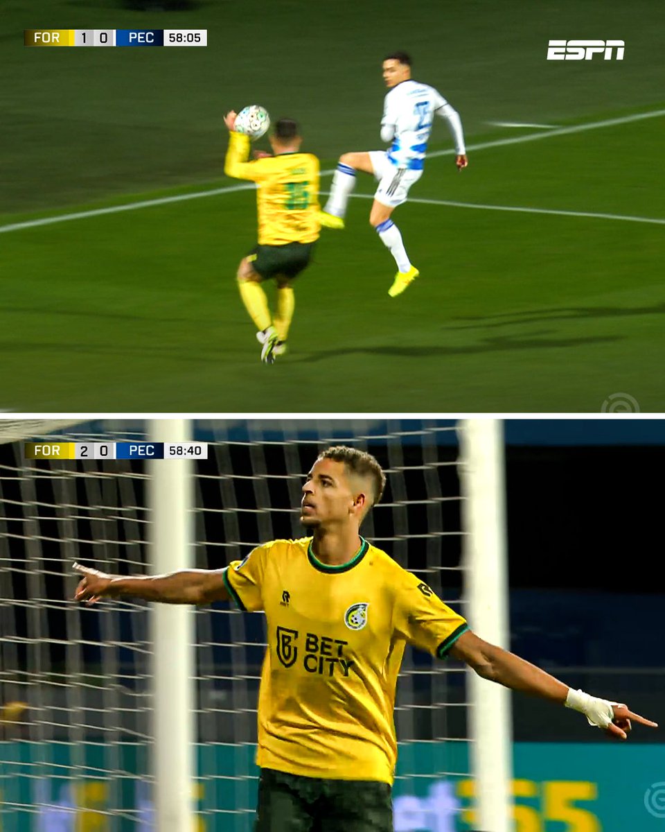 ESPNnl's tweet image. Opmerkelijke situatie bij Fortuna Sittard - PEC Zwolle:

🖥️ Mitchell Dijks raakt de bal met zijn hand, VAR gaat kijken
🙅‍♂️ PEC krijgt geen penalty, Fortuna gaat verder met een corner
🔰 Justin Lonwijk scoort gelijk uit de corner: 2-0

#forpec
