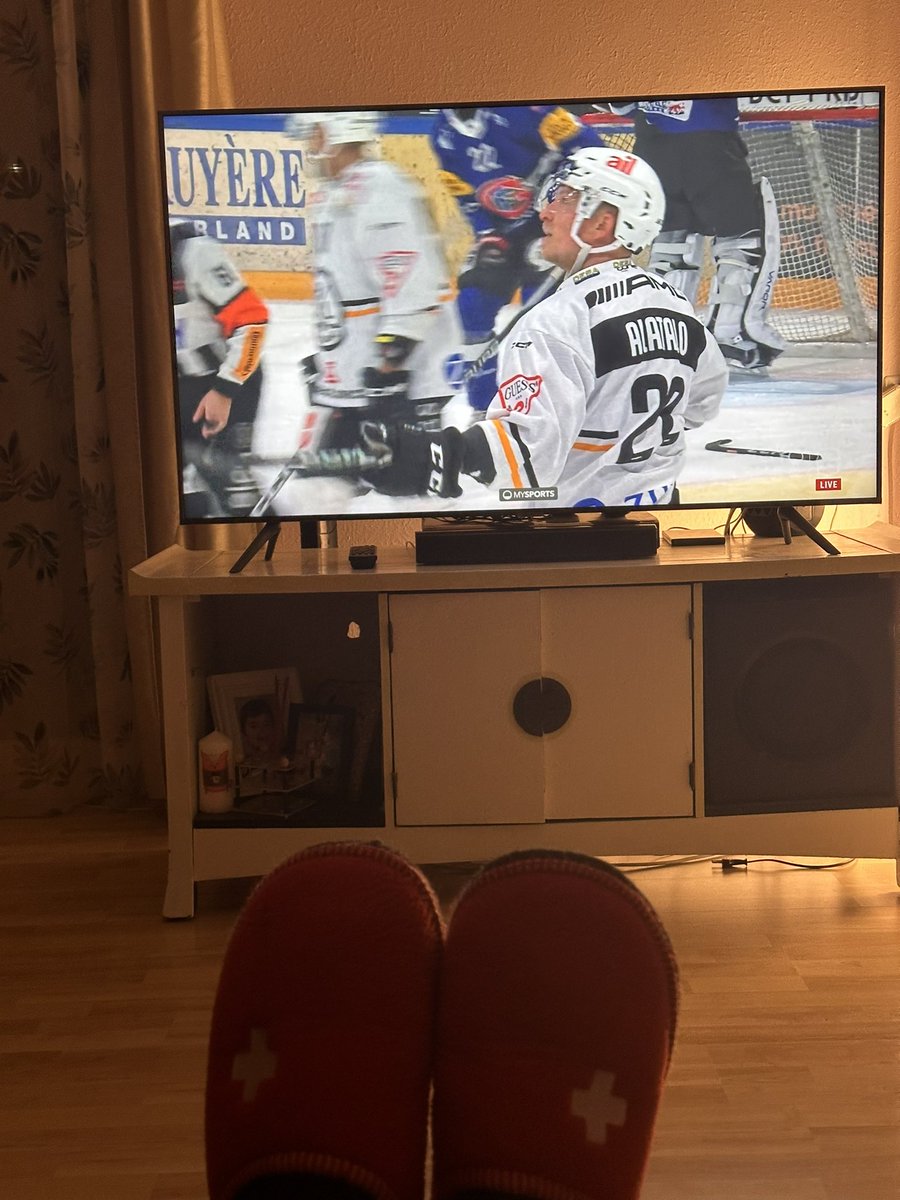 Ice Hockey Playoff 2024 🇨🇭 have been following Hockey Club Lugano since I was a child. Quarterfinals HC Fribourg Gotteron - HC Lugano #HCLugano #Hockey