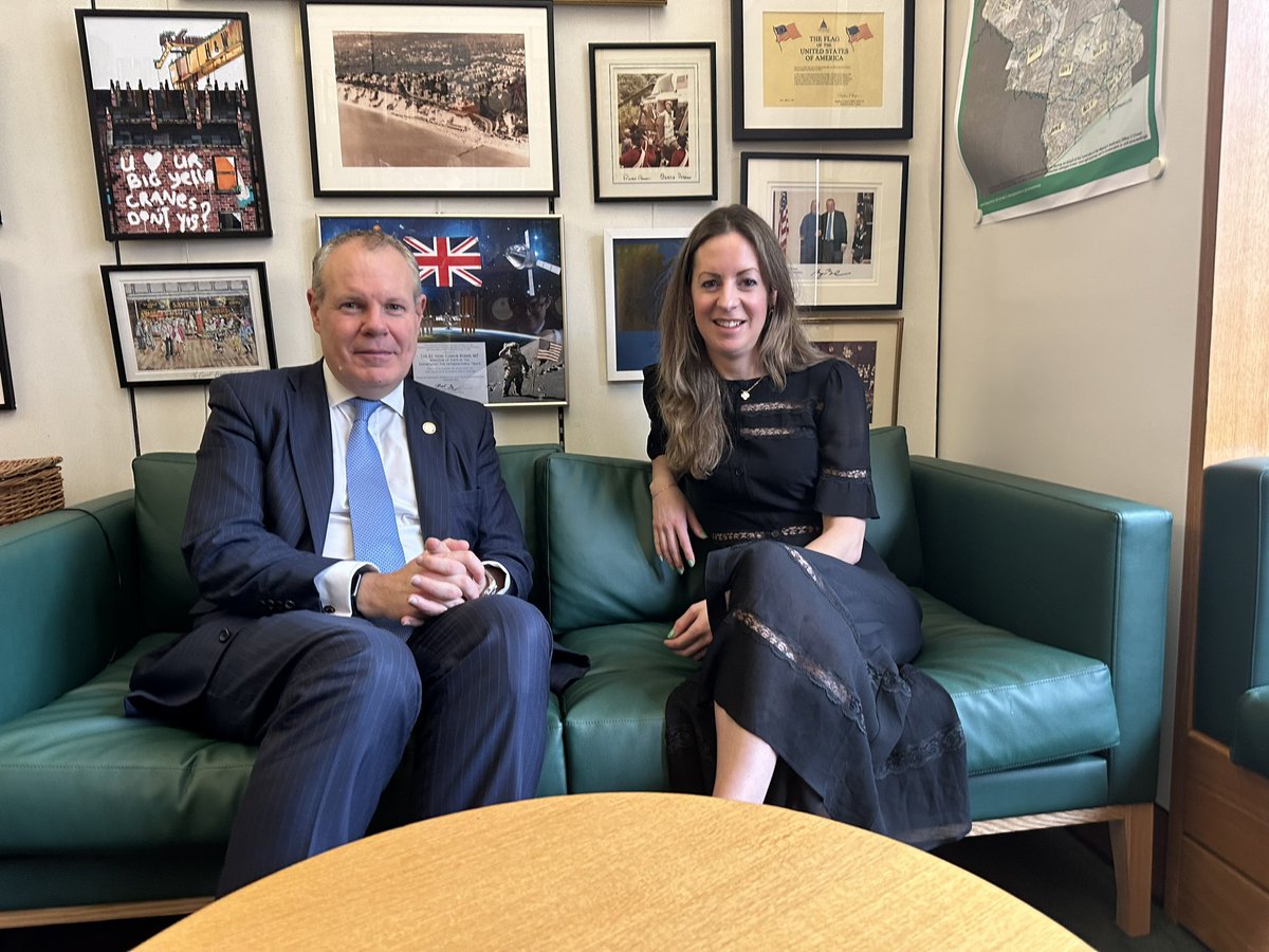 Ended the week in London with a catch up with @HannahyoungNYC . Our teams around the 🇺🇸 support 🇬🇧 trade and investment as I saw on the ground in @UKinTX and @UKin_SF in January.