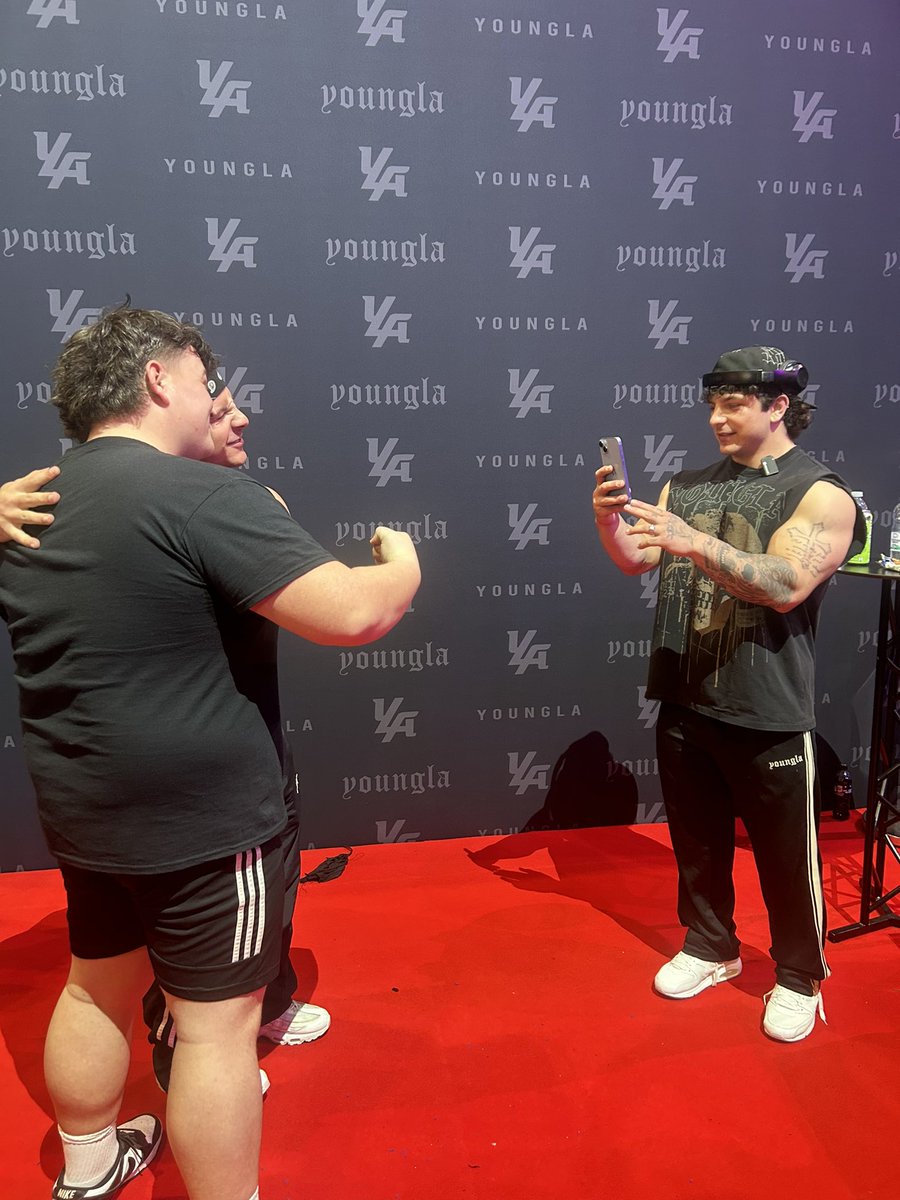 Apparel By Ro tweet media