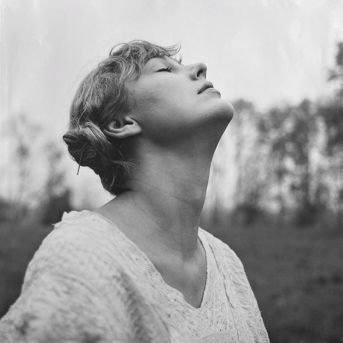 PopBase's tweet photo. ‘august’ by Taylor Swift has surpassed 1 BILLION streams on Spotify, becoming her 11th song to achieve this. https://t.co/R3yqBjgh5C