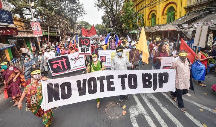 AshishSinghKiJi's tweet photo. No VOTE to BJP

Please pass it on if you agree 🔄
#LokSabhaElections2024 https://t.co/tzKQqDh9wp