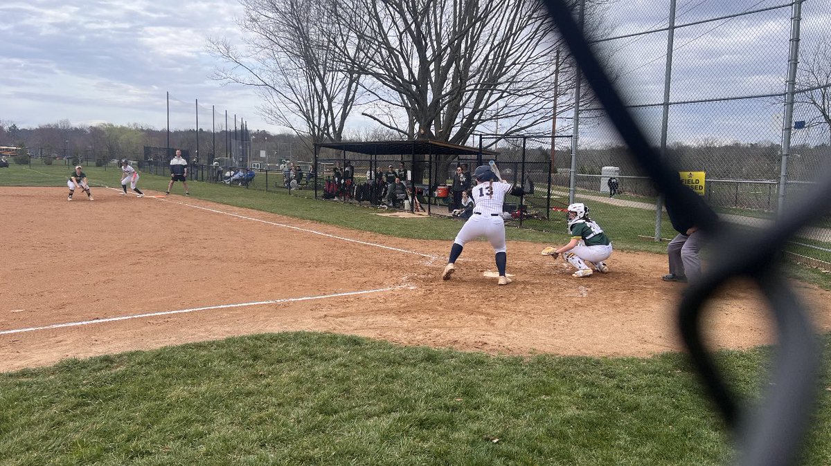 first high school games out of the way scrimmages but did very well going 5 for 7 with around 4 RBIs @DEFuryCobras16U @SoftballDown @DirectRecruits @dma_athletics @DMA_Softball @LegacyLegendsS1 @302sbrecruits @Softball_Home @CollegeSBLove