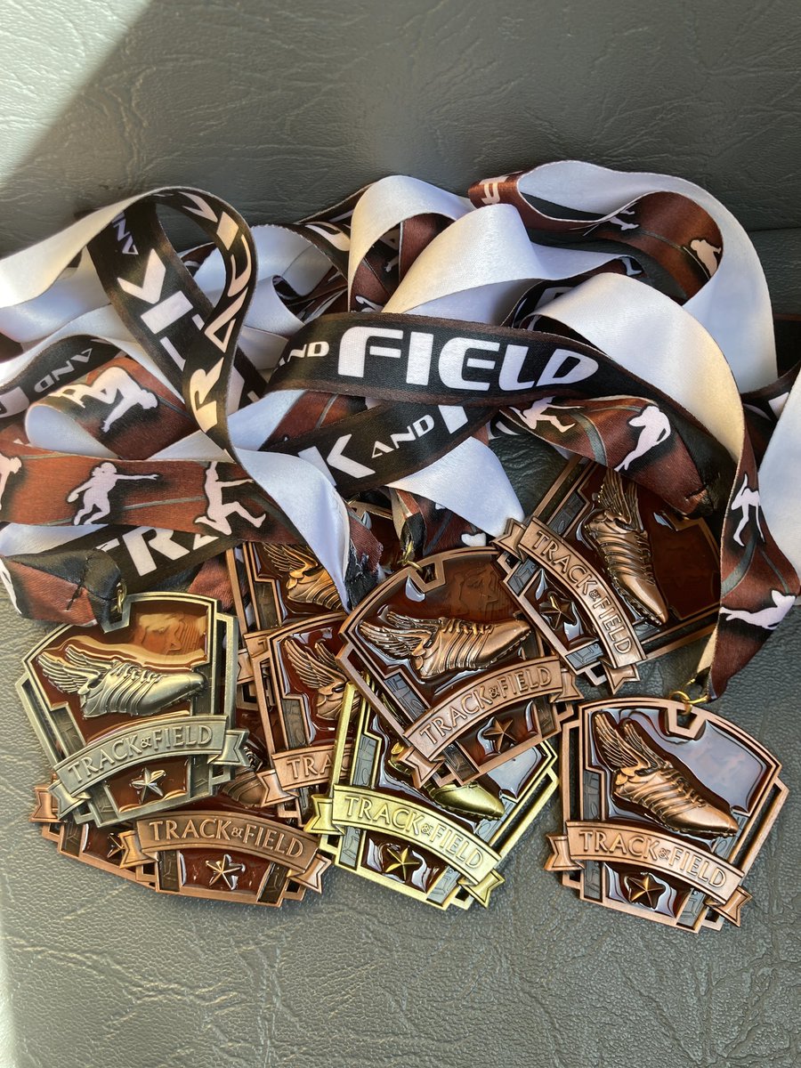 Bringing home some hardware from the PRO Invite!!  Girls took 8th out of 18 and boys took 14th.  Notable performances were <a href="/kayleeroga/">kaylee</a> taking 1st and 2nd in LJ and TJ.  The girls 4x2 crew taking 3rd.  For boys Pavle Tosic took 3rd in LJ! One more indoor meet left! #WhitnallTF