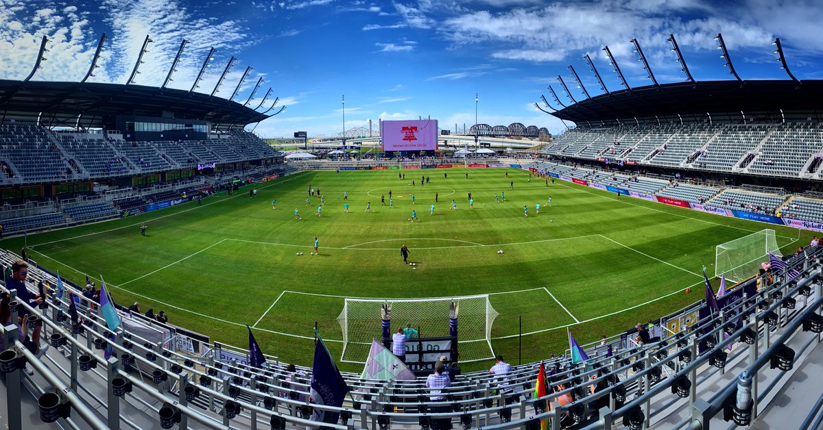 JTROCKER502's tweet image. It’s finally almost @RacingLouFC game time #RLFC #RacingLou #LadiesInLavender💜 #RunTheCity #GoBigPurp #LOUvORL