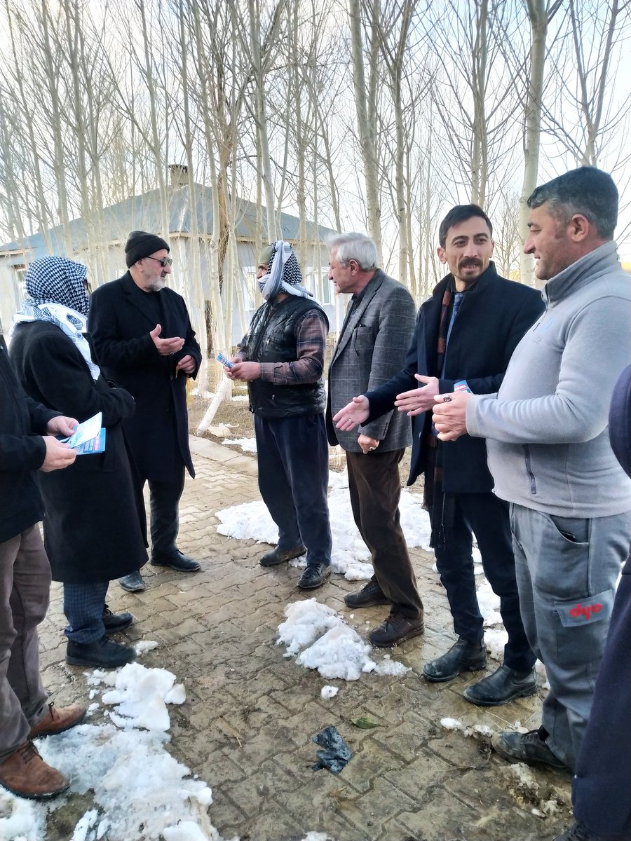 Hayati Can (@hayaticn_) on Twitter photo Vatan Partisi Van İl başkanlığı olarak
Kıymetli büyüklerimiz ile beraber Emin adımlarla ilerliyoruz. Vatandaşlarımzn taleplerini dinliyor çözüm üretiyoruz. Sadece seçimlerde hatırlanmak istenmeyen hemşerilerimize söz <a href="/Vatan_Partisi/">Vatan Partisi</a> olarak her zaman yanınzdayz.<a href="/Dogu_Perincek/">Doğu Perinçek</a> Vatan Partisi Van İl başkanlığı olarak
Kıymetli büyüklerimiz ile beraber Emin adımlarla ilerliyoruz. Vatandaşlarımzn taleplerini dinliyor çözüm üretiyoruz. Sadece seçimlerde hatırlanmak istenmeyen hemşerilerimize söz <a href="/Vatan_Partisi/">Vatan Partisi</a> olarak her zaman yanınzdayz.<a href="/Dogu_Perincek/">Doğu Perinçek</a>