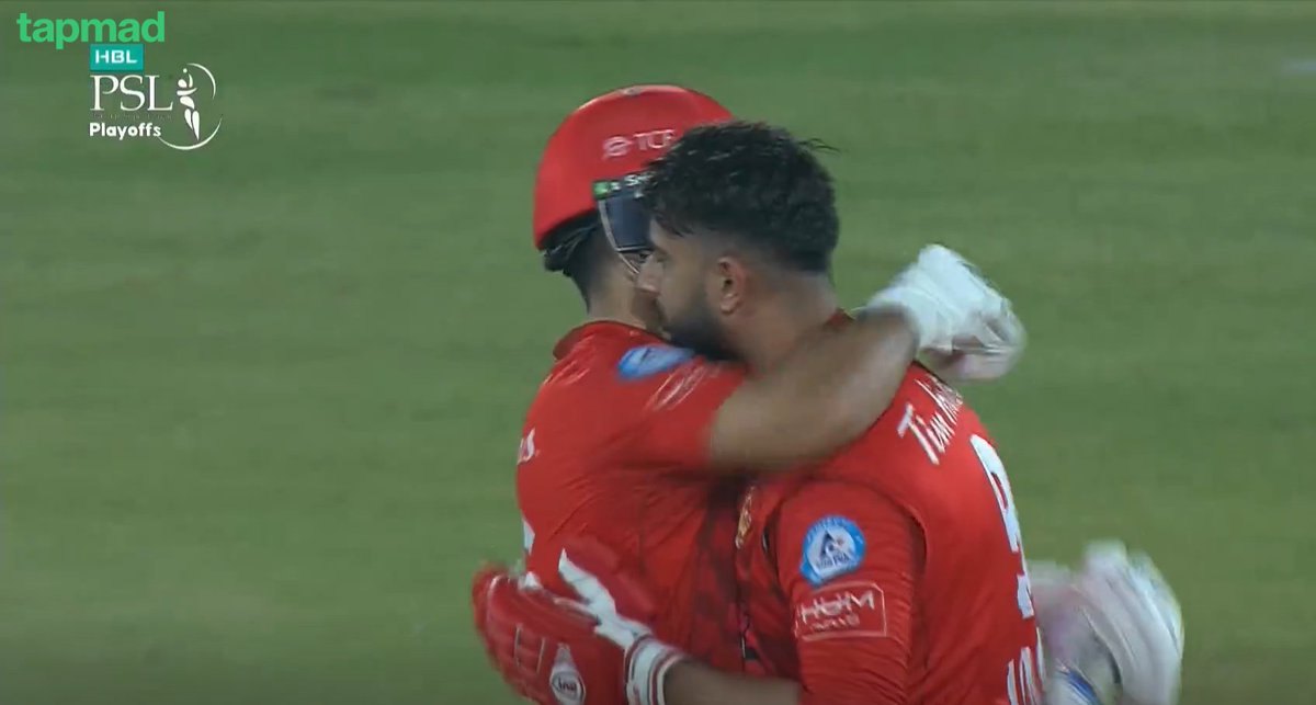 Finally imad realized that performing is better than statements!
We mocked him, he responded! 
#HBLPSL9