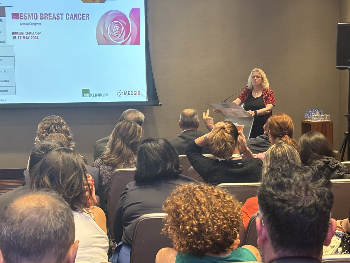 Nadia Harbeck's talk on fundamental aspects for successful clinical trials generated great interest among participants. As a reference in oncology at a global level, Nadia brought valuable insights to the event, encouraging productive debates on the subject. #ThinkTankMeeting