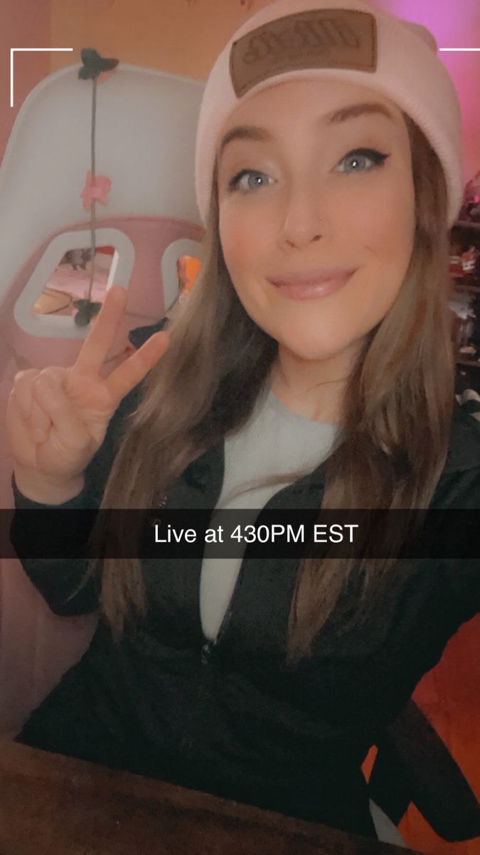 Super headache yesterday BUT better now! 
LIVE AT 430PM EST ❤️❤️❤️