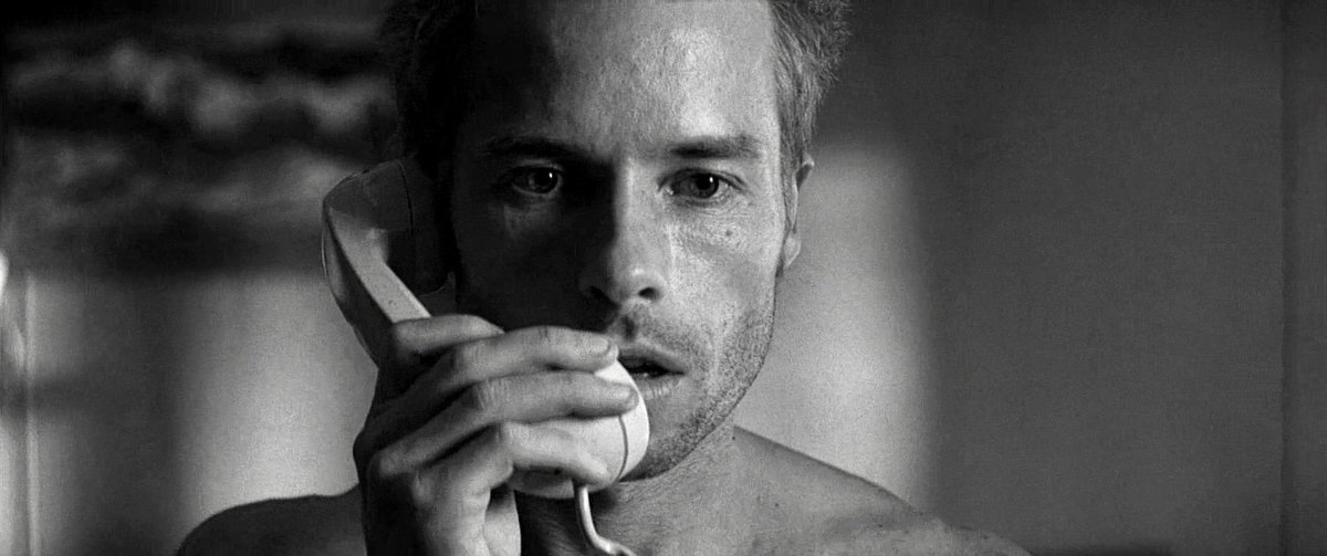 CentralNolan's tweet photo. CINEMA!

Amnésia, de Christopher Nolan foi lançado a exatamente 23 anos. https://t.co/oLHSIT4CeN