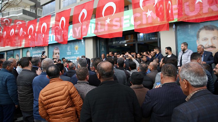 urfapusula's tweet photo. 🔴Baydilli'nin yeni seçim bürosu coşkuyla açıldı! 

https://t.co/k9HtoYUgUl 

#karaköprü #seçim #akparti #baydilli