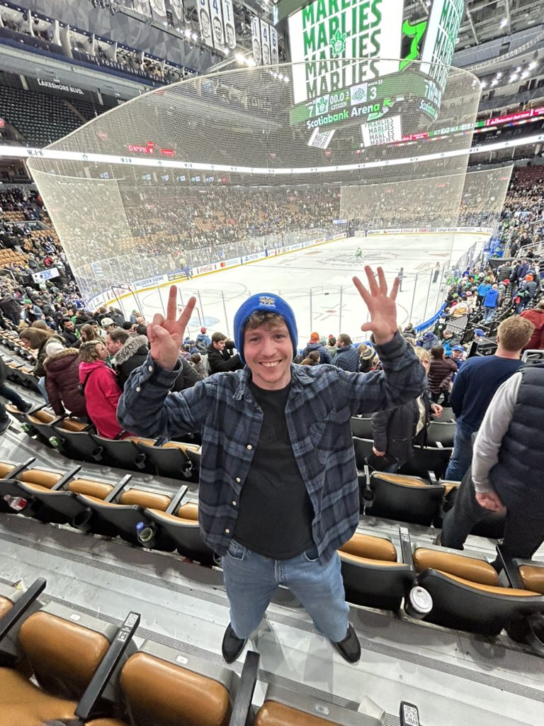 GrazyBoyd's tweet photo. @FEAE_KilliePod Celebrating a win canada style https://t.co/ByBOSWvfaJ