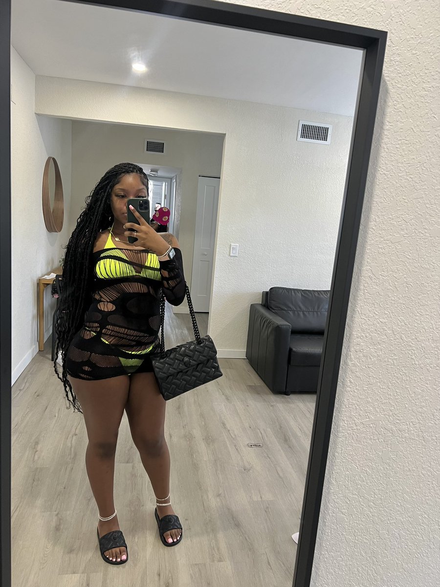3bbiiii's tweet photo. i cant wait to do a big dumpppp😂😍 https://t.co/S93rY72T95