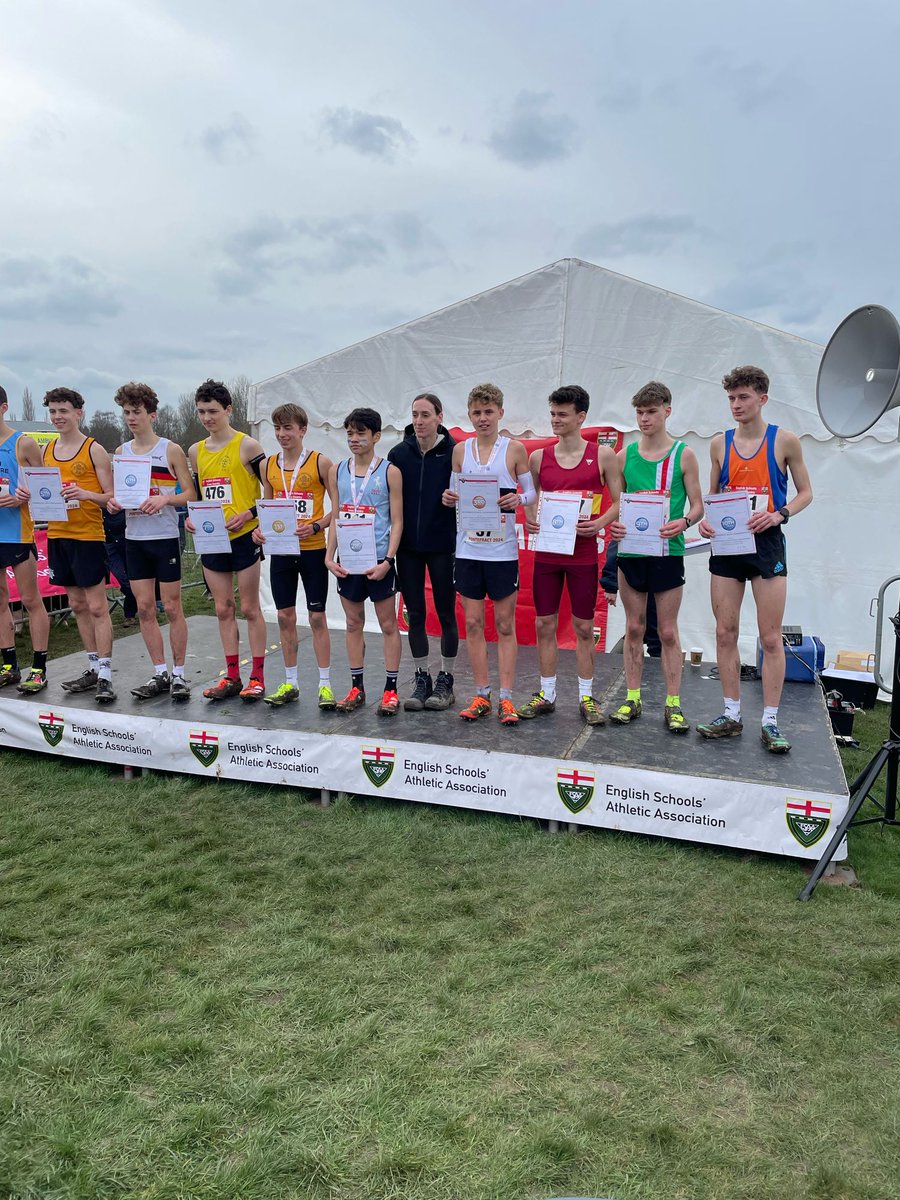 Congratulations to our Kudos coach Alex who finished 3rd at English Schools today in Pontefract . As a result he represents England next week in Dublin.👊👊👊👊 #englishschools #chilternharriers #kudosathletics