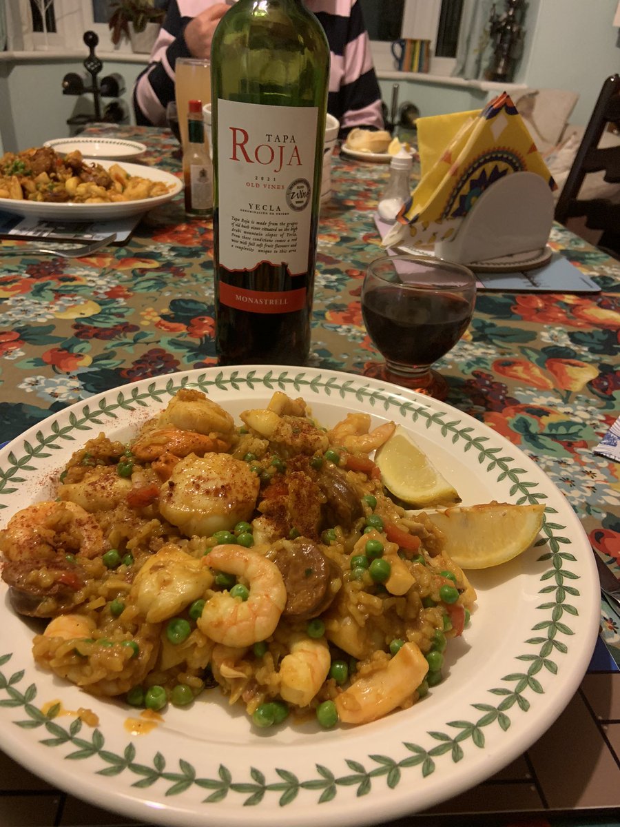 Good long swim 🏊‍♀️ & home to cook family request for a paella. Cod cheeks, scallops with roe, squid with tentacles, prawns & picante chorizo. 🍷