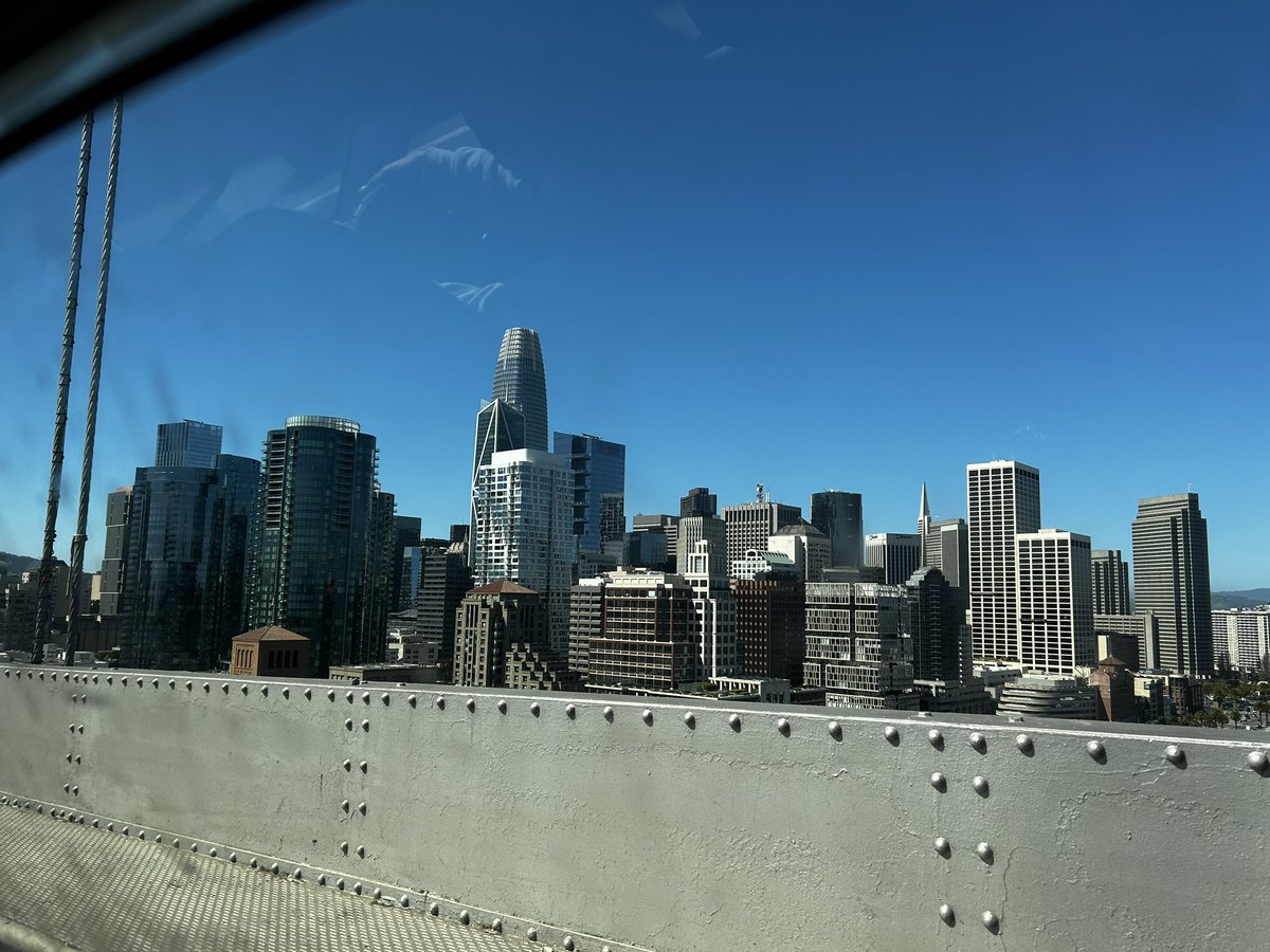 philrosenn's tweet photo. First time back in San Francisco in years. The traffic has not improved. https://t.co/WjuokD2LwV