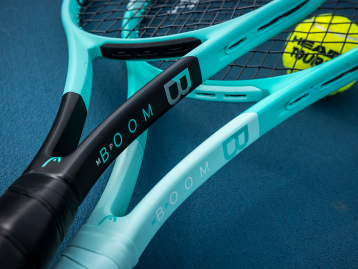 Na trg je prišla druga generacija izredno "eksplozivnih" loparjev Boom, ki vam da veliko moči in potrebno zanesljivost vaših udarcev. Največja sprememba je v temu, da imate sedaj določene modele v dveh barvnih kombinacijah.

Več na: loparji.si/nova-kolekcija…