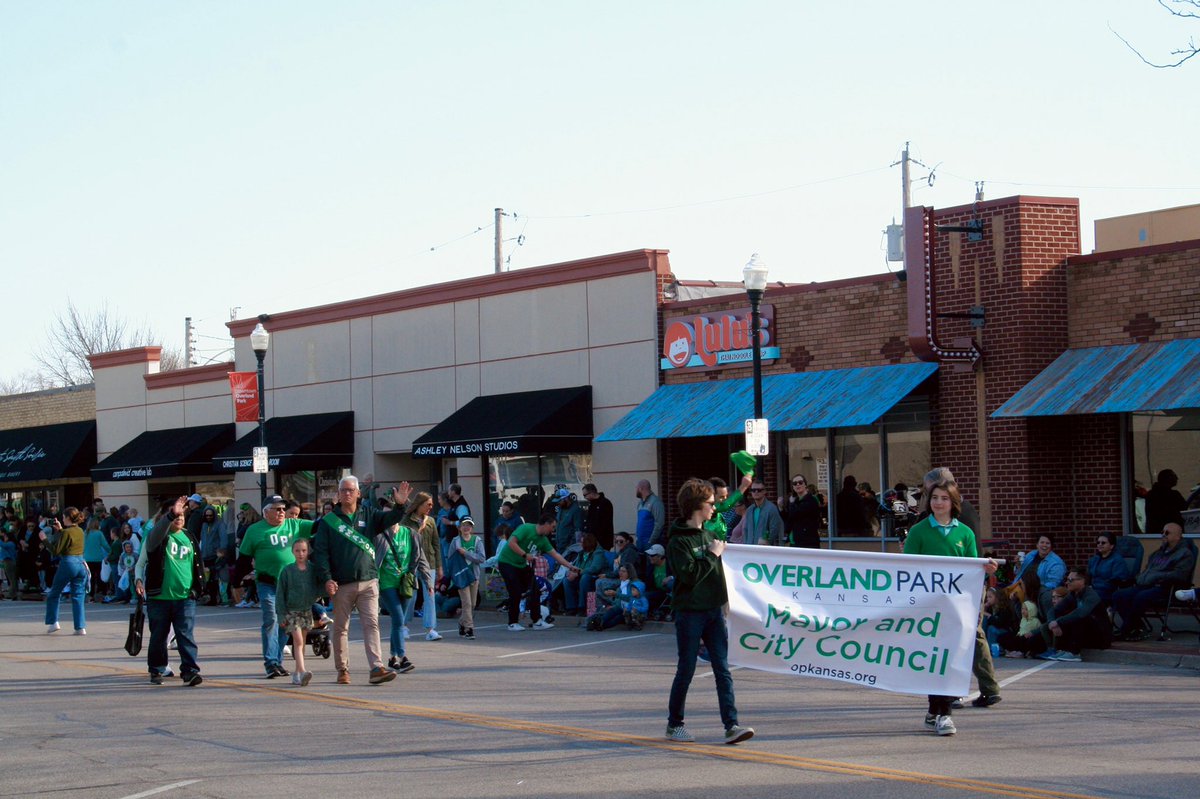 Angie and I took our little leprechaun and paraded through <a href="/DowntownOP/">Downtown OP</a> this morning at the St. Patrick’s Day Parade. 

Fun to see so many of our #OPKS neighbors and <a href="/opcares/">City of Overland Park, Kansas</a> staff enjoying the parade!