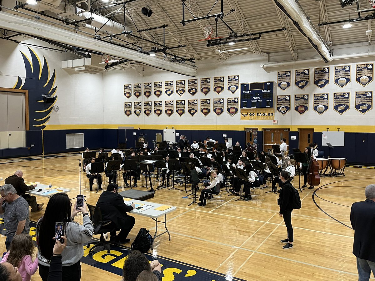JaneCoronaP's tweet photo. IGSMA BAND CONTEST 
Blackhawk Middle School https://t.co/JgV9UfWuKc