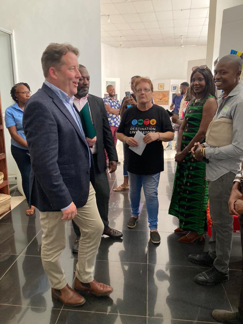 A warm welcome to Zambia🇿🇲 and @Livingstone_ZM for Minister @DarraghOBrienTD by Minister @SikumbaRodney. Tonight’s event focused on celebrating the creativity of Zambian young people and community tourism @TourismZambiaHQ @CATS_Lstone #StPatricksDay2024 ☘️