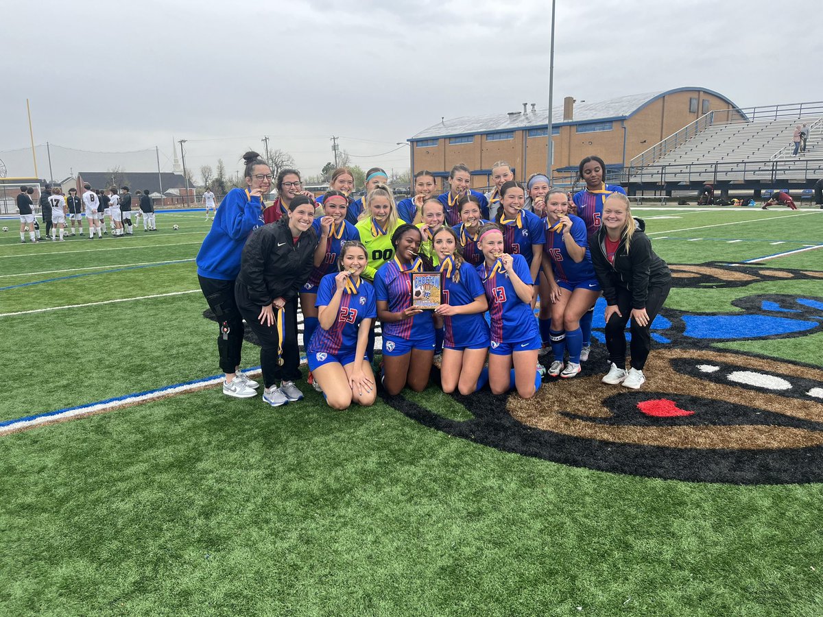 Moore_Lions's tweet photo. Choctaw Tournament Champs! 
MHS 5 - Newcastle 1 https://t.co/OuqWh0iAQW