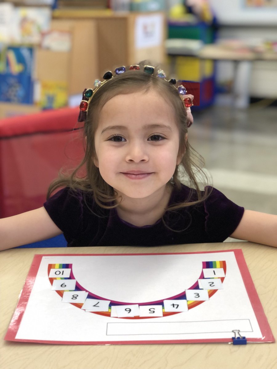MissSharonCohen's tweet photo. R week was full of rainbows!!!🌈@Dr_BethHoffman #thehopewellway, #HESPeech https://t.co/H6d5U2Hipf