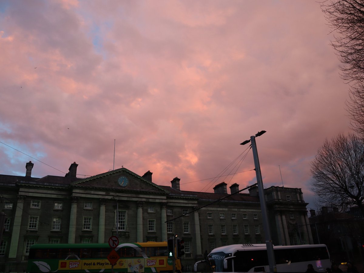 Afterglow Dublin #ThePhotoHour #StPatricksWeekend #lovindublin #Ireland.