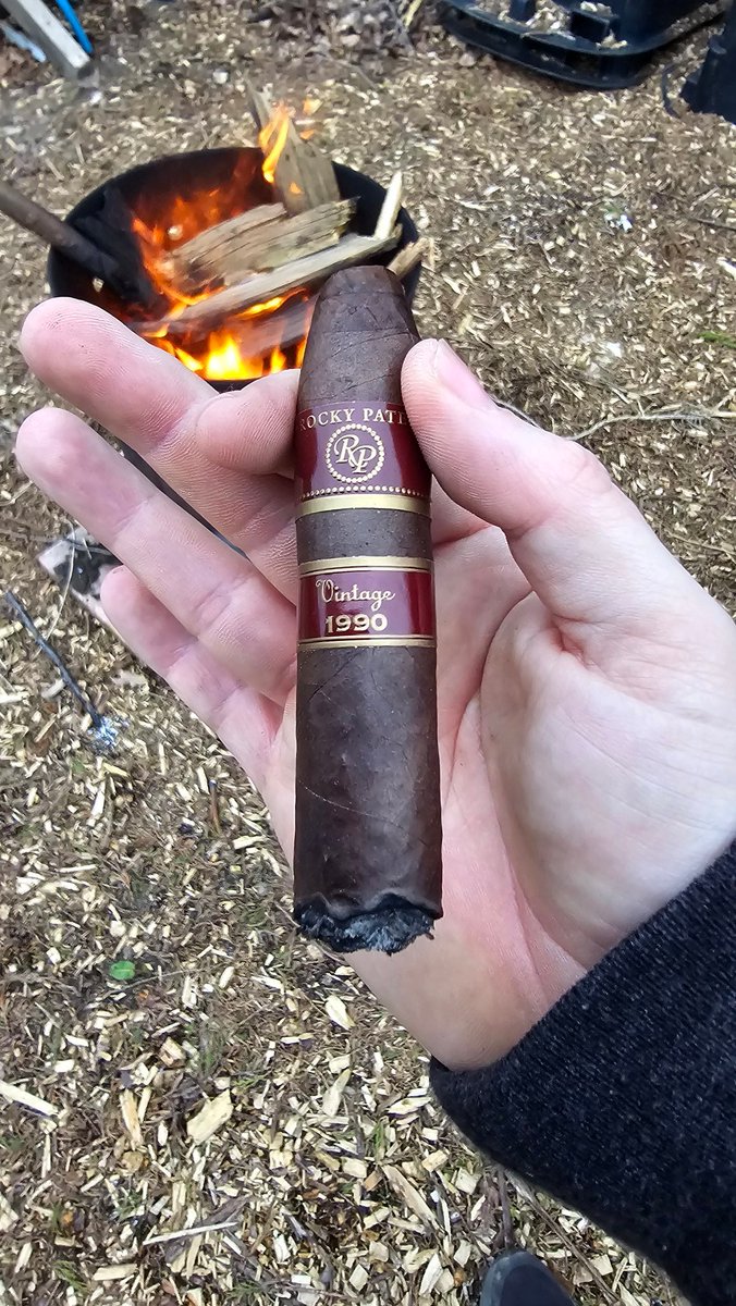 HoneyBadger🦡 (@honeybadgervr) on Twitter photo Time to rewind and relax with a perfect <a href="/RockyPatelCigar/">Rocky Patel Premium Cigars</a> Vintage 1990 #FYP #CIGARS #RockyPatel #pcgaming #vr Time to rewind and relax with a perfect <a href="/RockyPatelCigar/">Rocky Patel Premium Cigars</a> Vintage 1990 #FYP #CIGARS #RockyPatel #pcgaming #vr