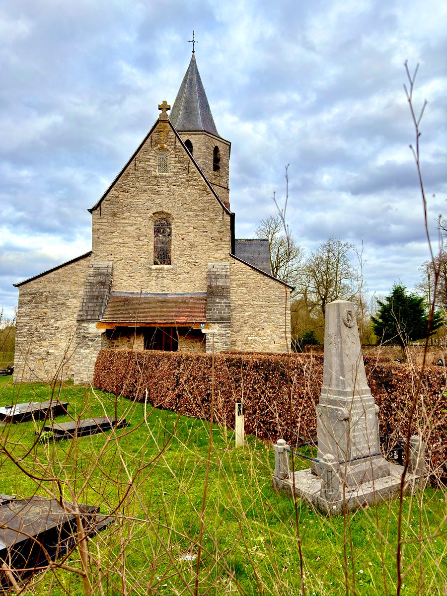 janfmVI's tweet photo. Preparing for #Spring
#Afsnee, Gent ๐ง๐ช
#Romanesque Church XII-XIII
#vrtweer #SpringIsHere https://t.co/tyxQhNg35I