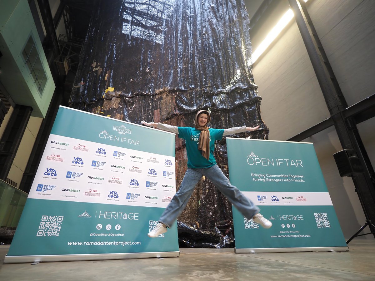 implausibleblog's tweet photo. Jumping for joy in the turbine hall at the Tate Modern for @OpenIftar 👏 #OpenIftar 

Bringing Muslims and non-Muslims together to enjoy a wonderful iftari meal (after a day of Ramadan fasting), provided by Comptoir Libanais, thank you @tonykitous 😋

Interfaith yumminess for one and all ☺️