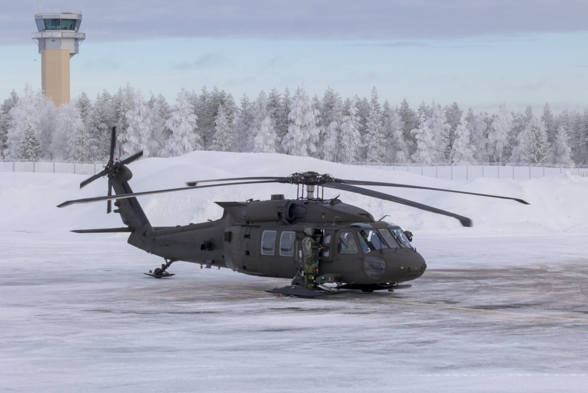 20240307 Rovaniemi AB gets a visit from a Swedish UH-60M Black Hawk @verticalmag @HeliOpsMagazine @helihub 
@helicopassion 
@helicopters_mag