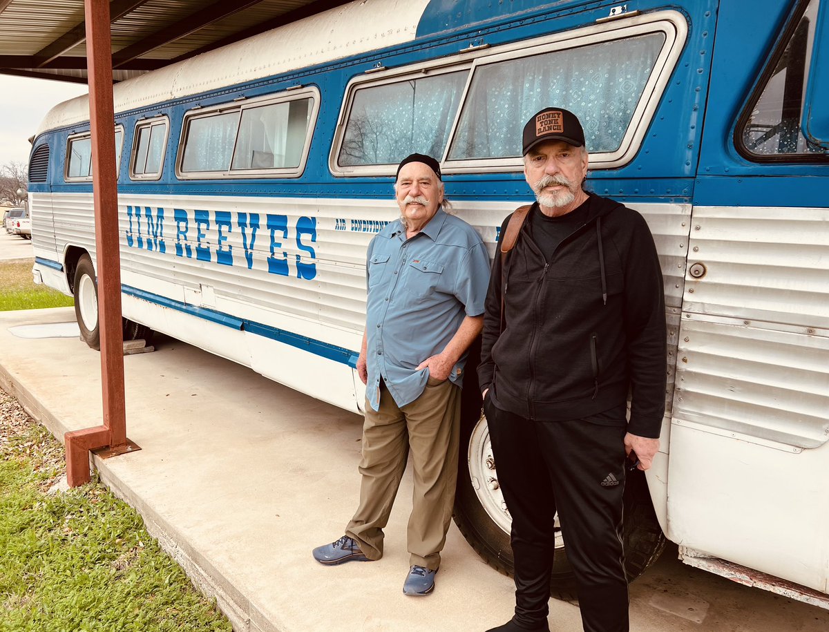 Just hangin out with Jim Reeves 1956 Tour Bus at “Heart of Texas” Country Music Museum. Thanks for having us, the show was a blast. #bradytexas