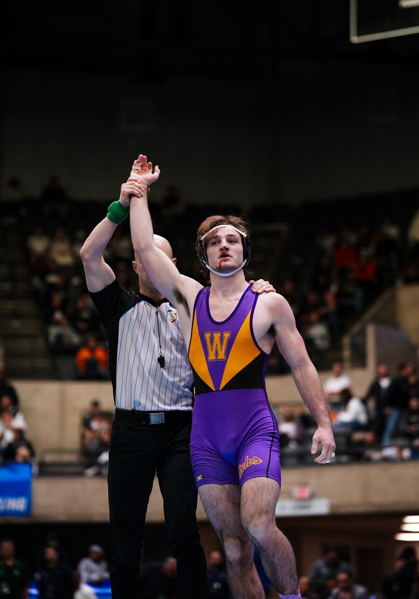 HoneckerWrestle's tweet image. Peter Kane will be wrestling in the NCAA DIII Finals at 8:00 pm EST.
📸: @geoffriccio