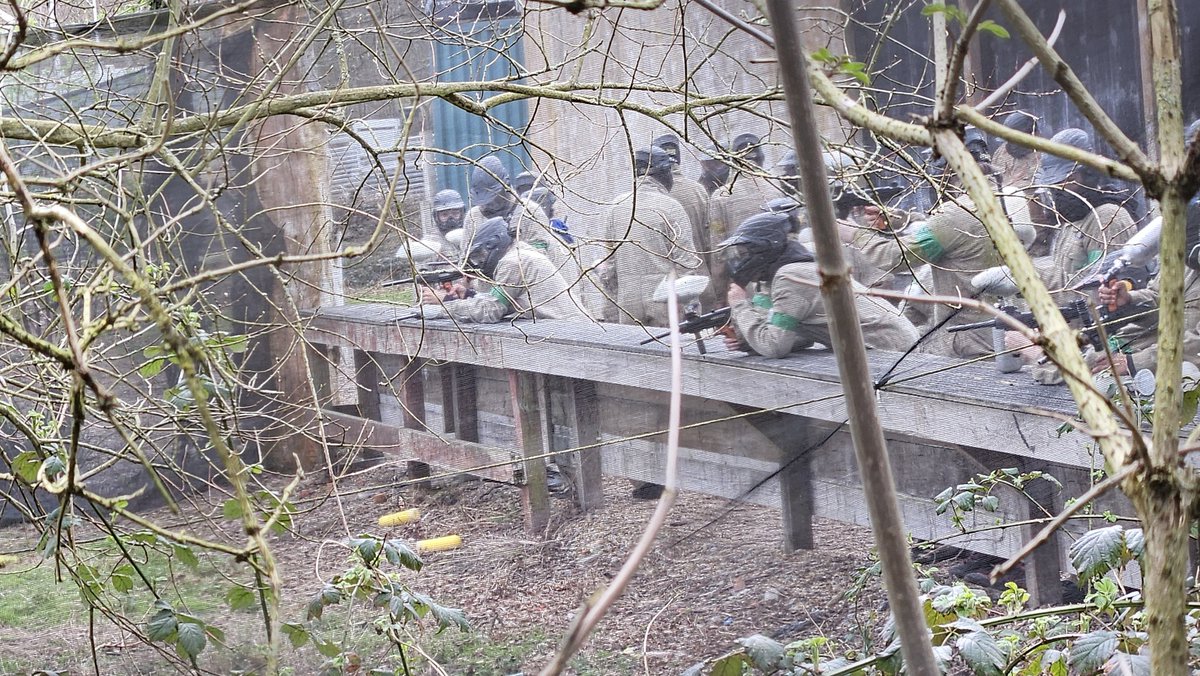 3rdenfieldbb's tweet photo. Today our Company and Seniors lads took part in a Paintball Event at Delta Force Paintball Surrey with 60+ others from across @BBinLondon - they took part part in six games across three arenas and had a great afternoon out! π #BoysBrigade #BBAdventure #BBinLondon https://t.co/oqRoyfmgEz